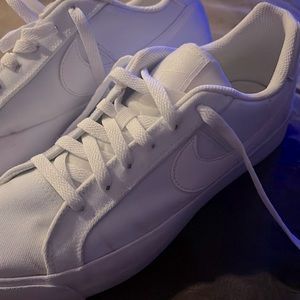 Nike Womens Court Royale Ac Canvas Fashion Sneaker Cd5405-101 Size 9